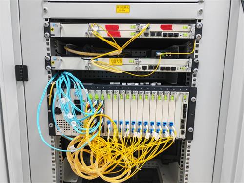 Amplifier equipment at Guanyincun polar-site station (on-site)